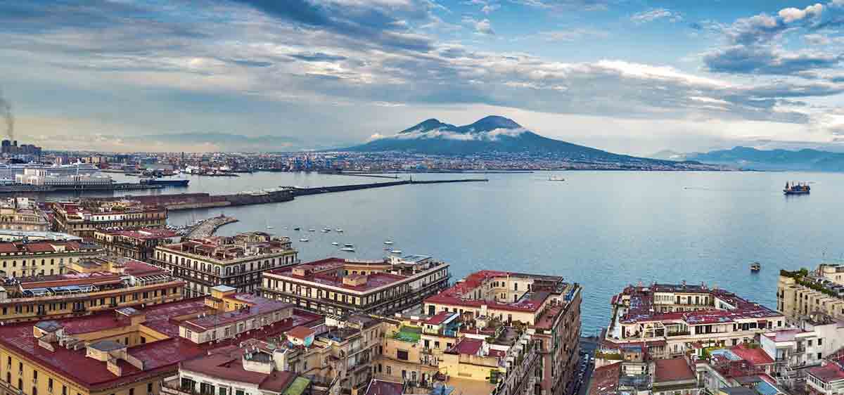Le meraviglie monumentali da visitare a Napoli 0