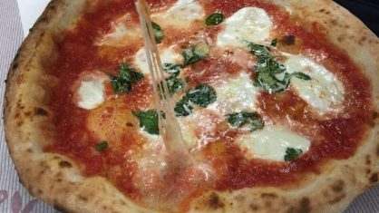 Pizza napoletana, alla scoperta delle migliori pizzerie a Napoli centro